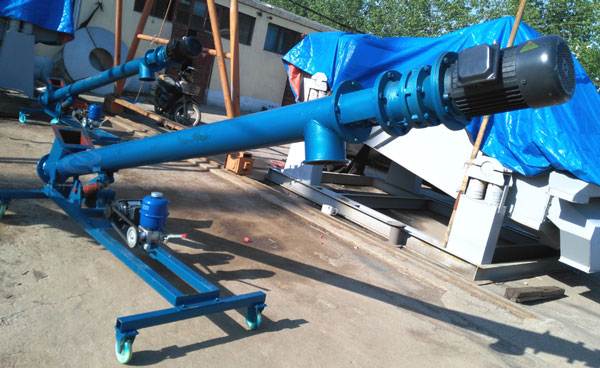 LS型可移動螺旋輸送機(jī)